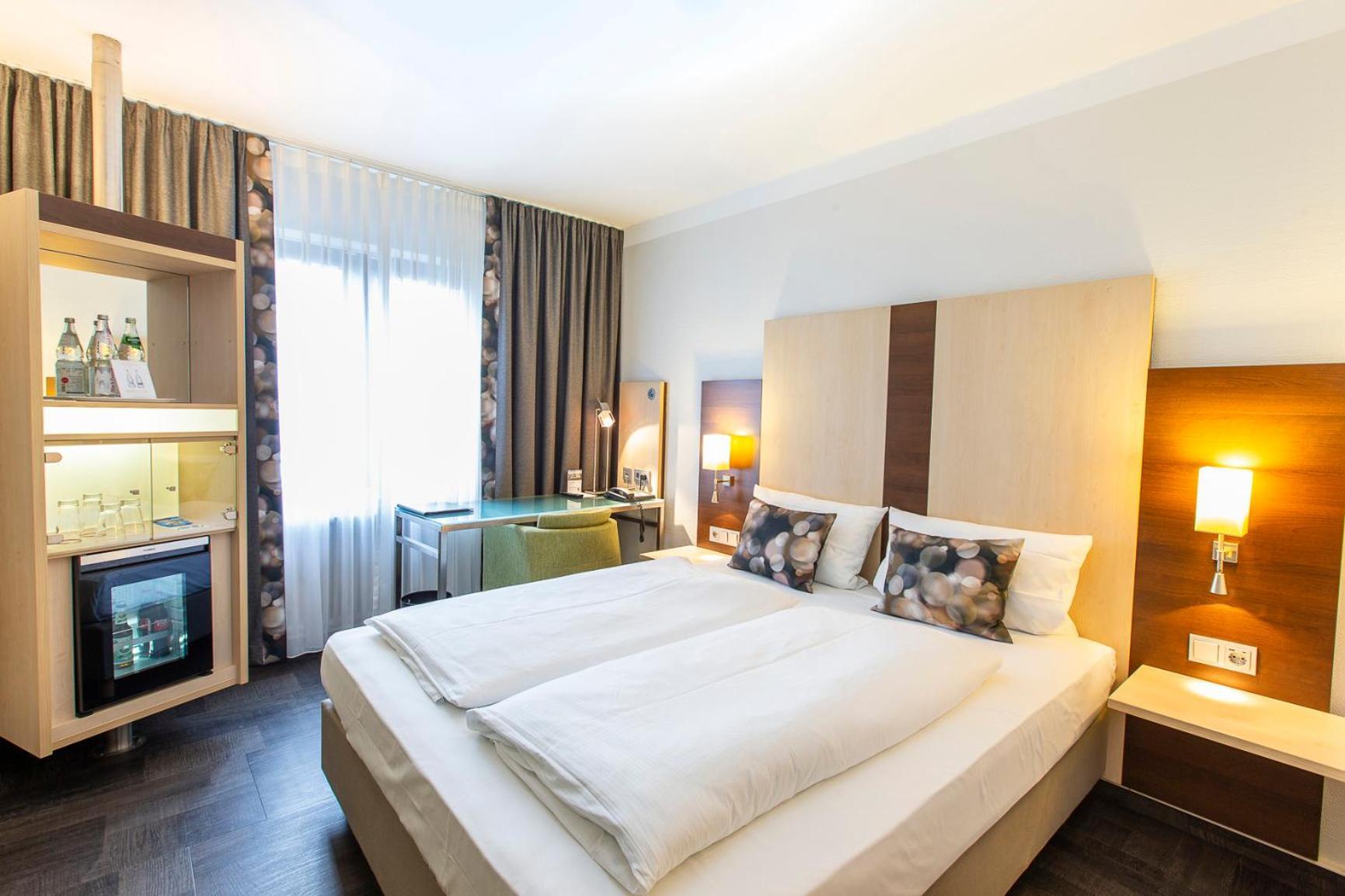 Hotel Scheffelhoehe Bruchsal Eksteriør billede