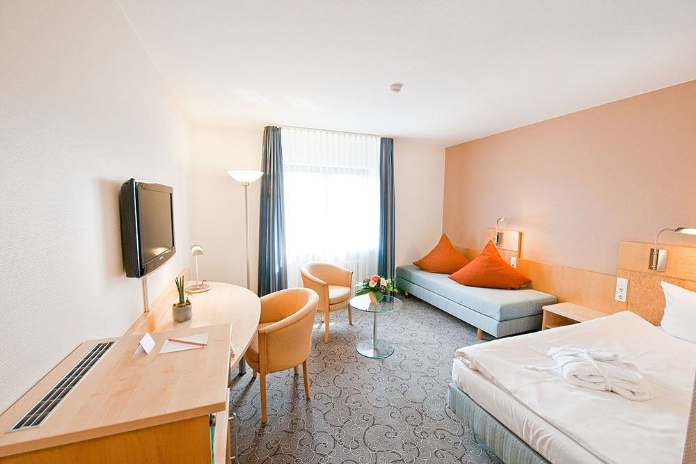 Hotel Scheffelhoehe Bruchsal Eksteriør billede
